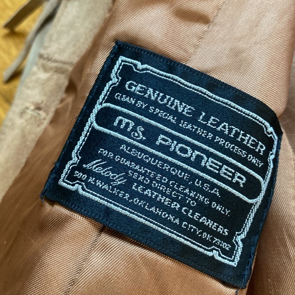 Vintage fringe jacket - Picture 10 of 11